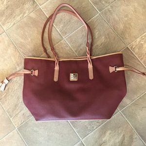 Dooney & Bourke tote